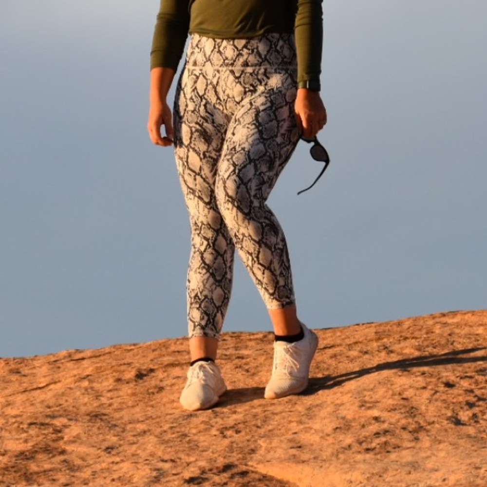 Fabletics Black and White Snakeskin Leggings - Powerhold